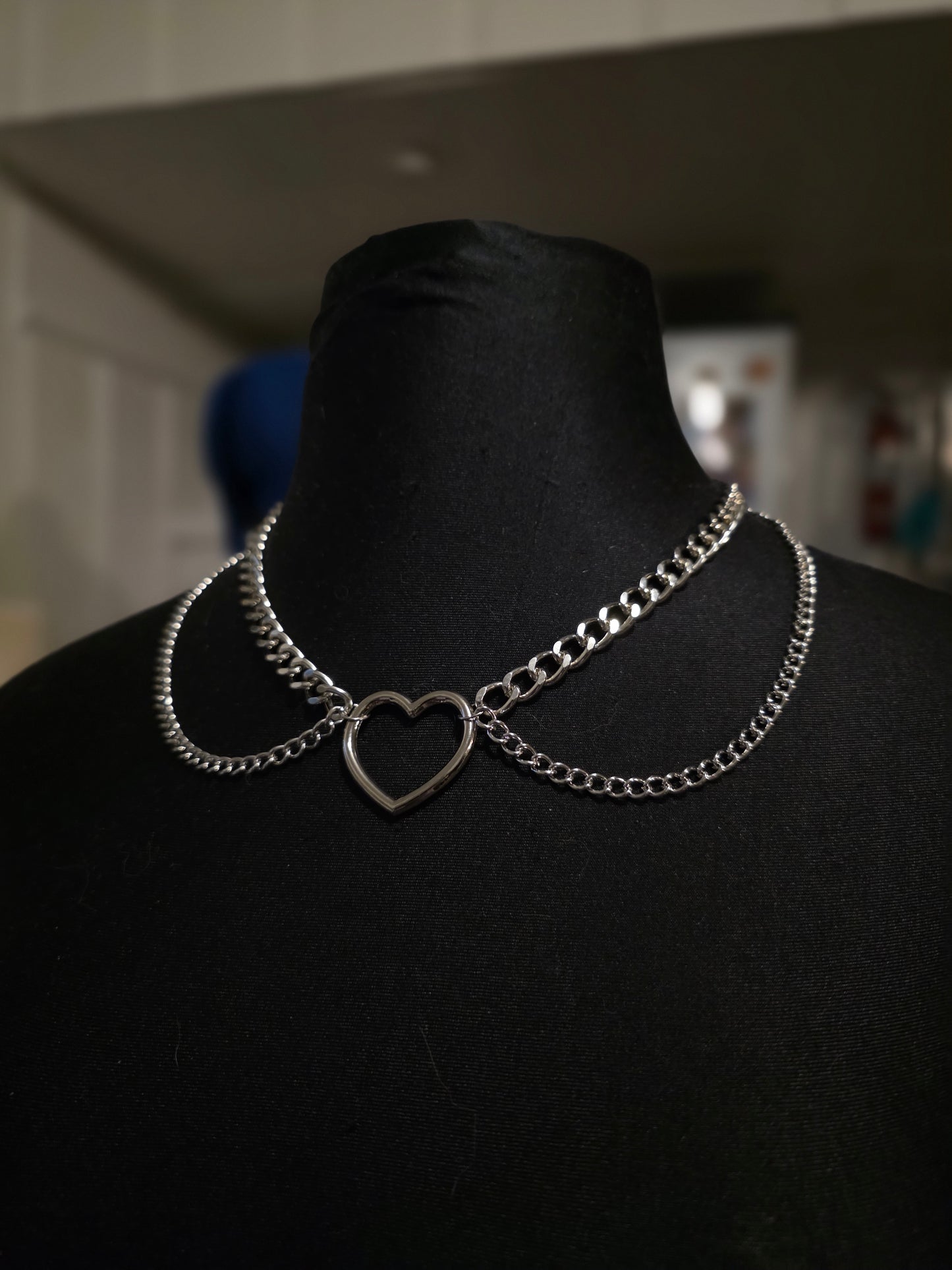 Simple Heart Chain Choker