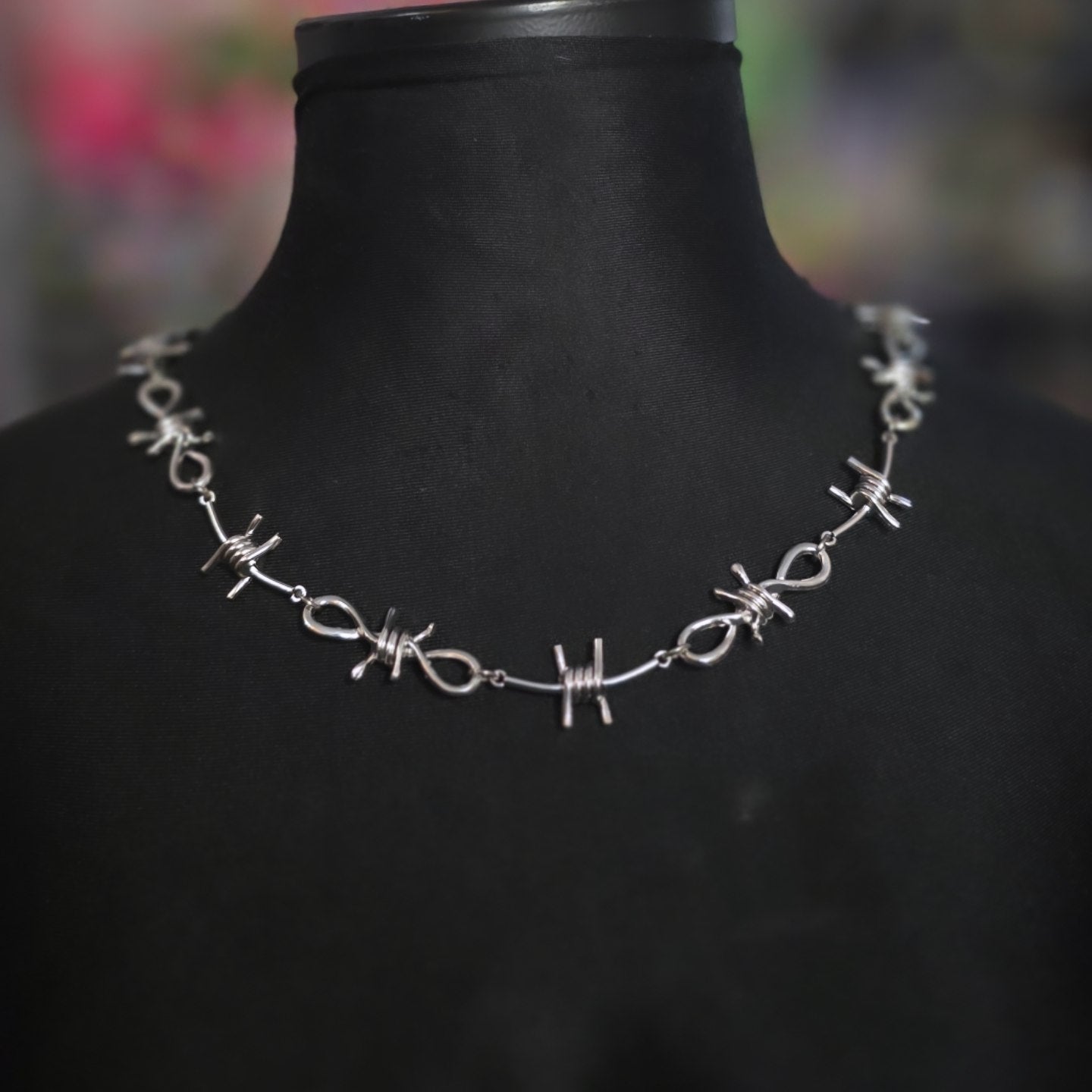 Bold Barbed Necklace