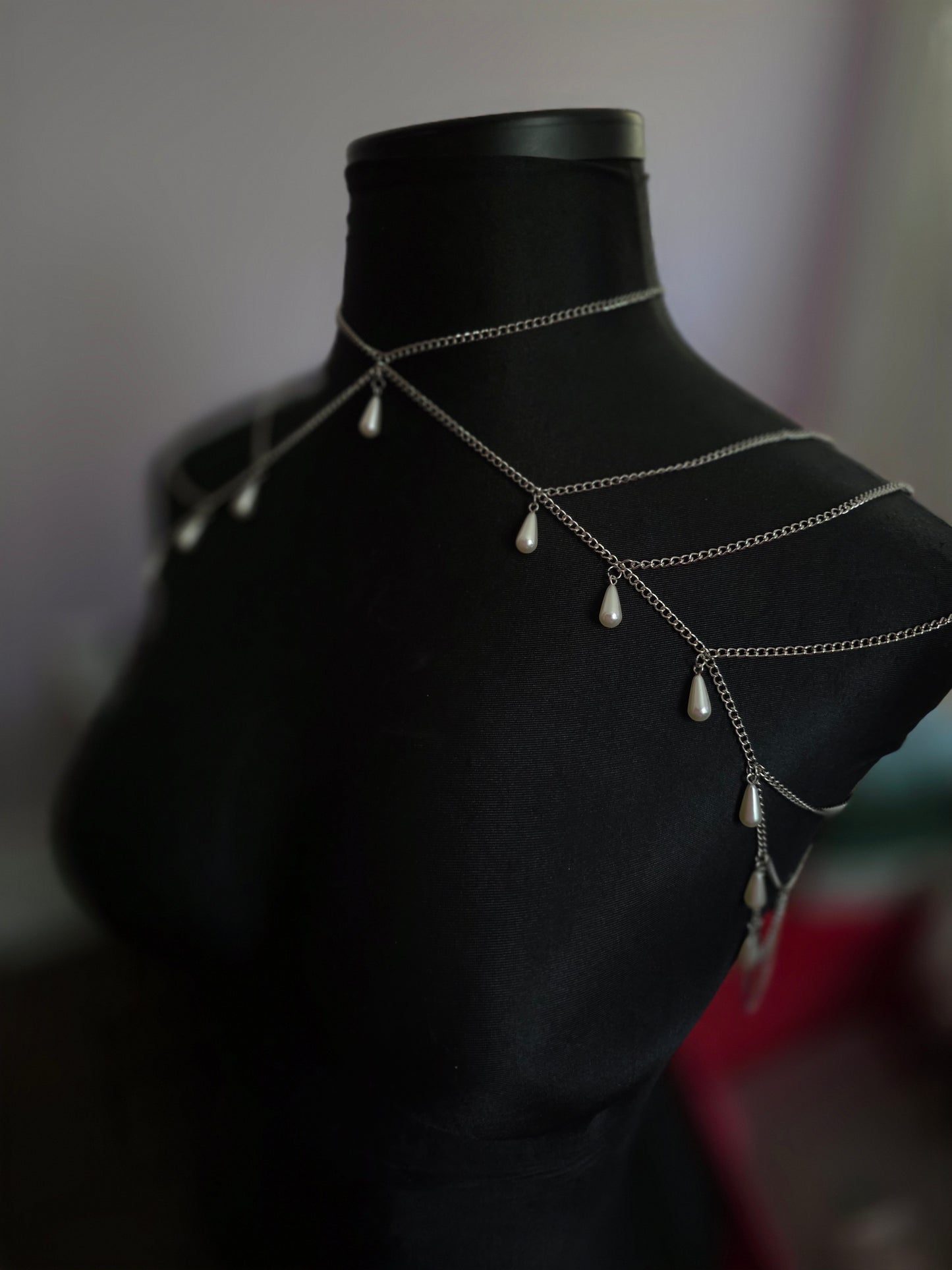 Pearl Shoulder Chain