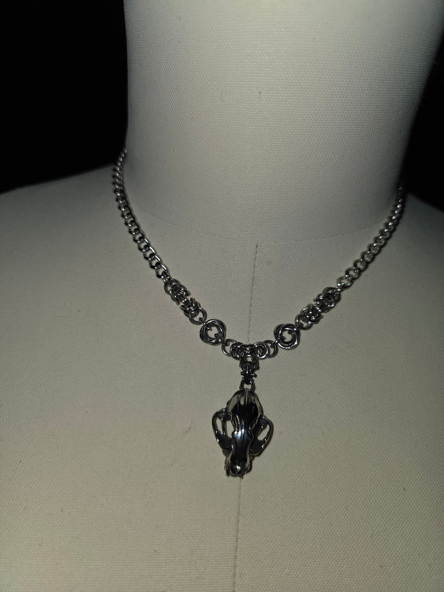 Chainmail Skull Pendant