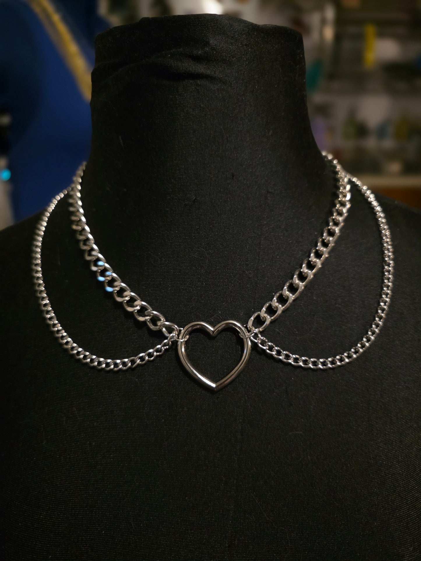 Simple Heart Chain Choker