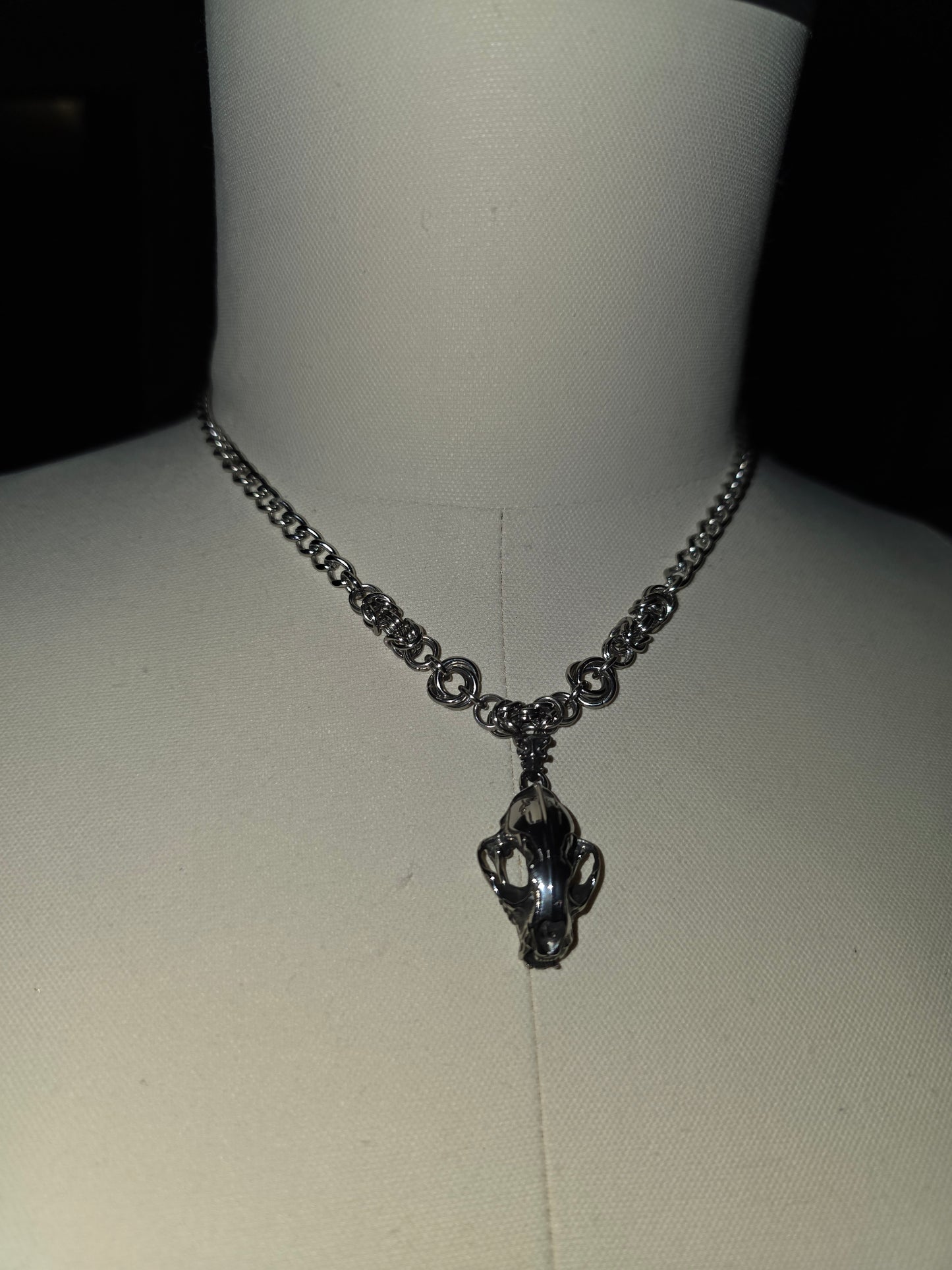 Chainmail Skull Pendant
