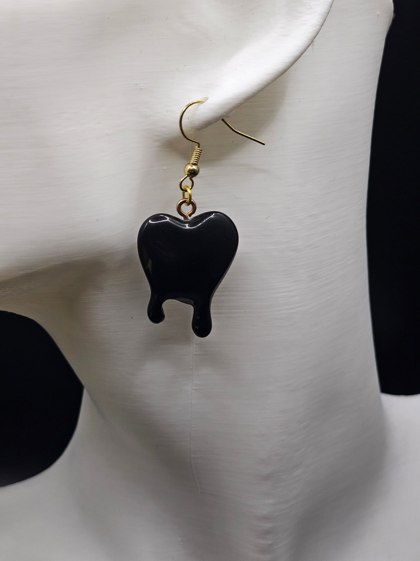 Black Bleeding Hearts Earrings