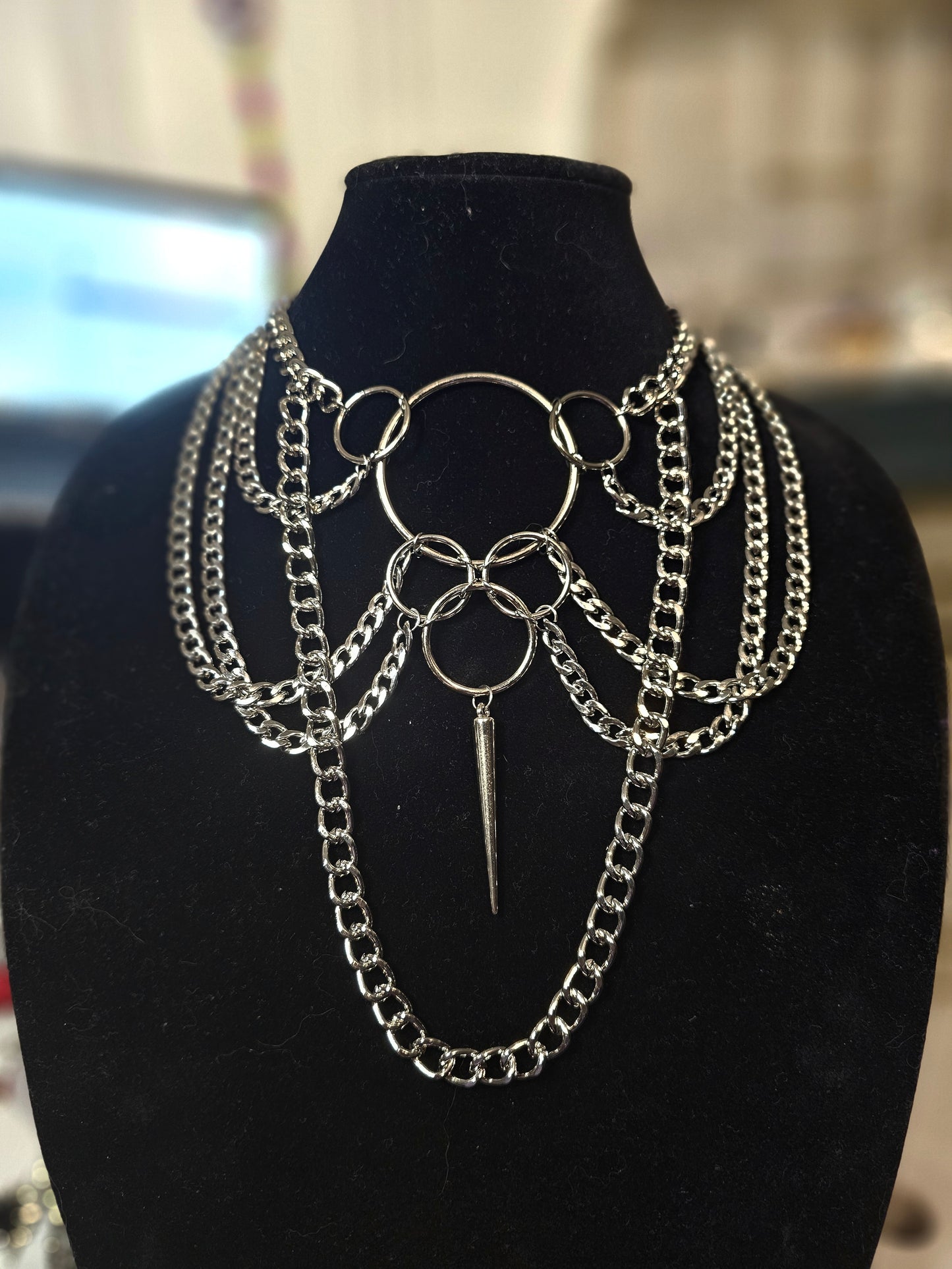 O Ring Spike Chain Choker