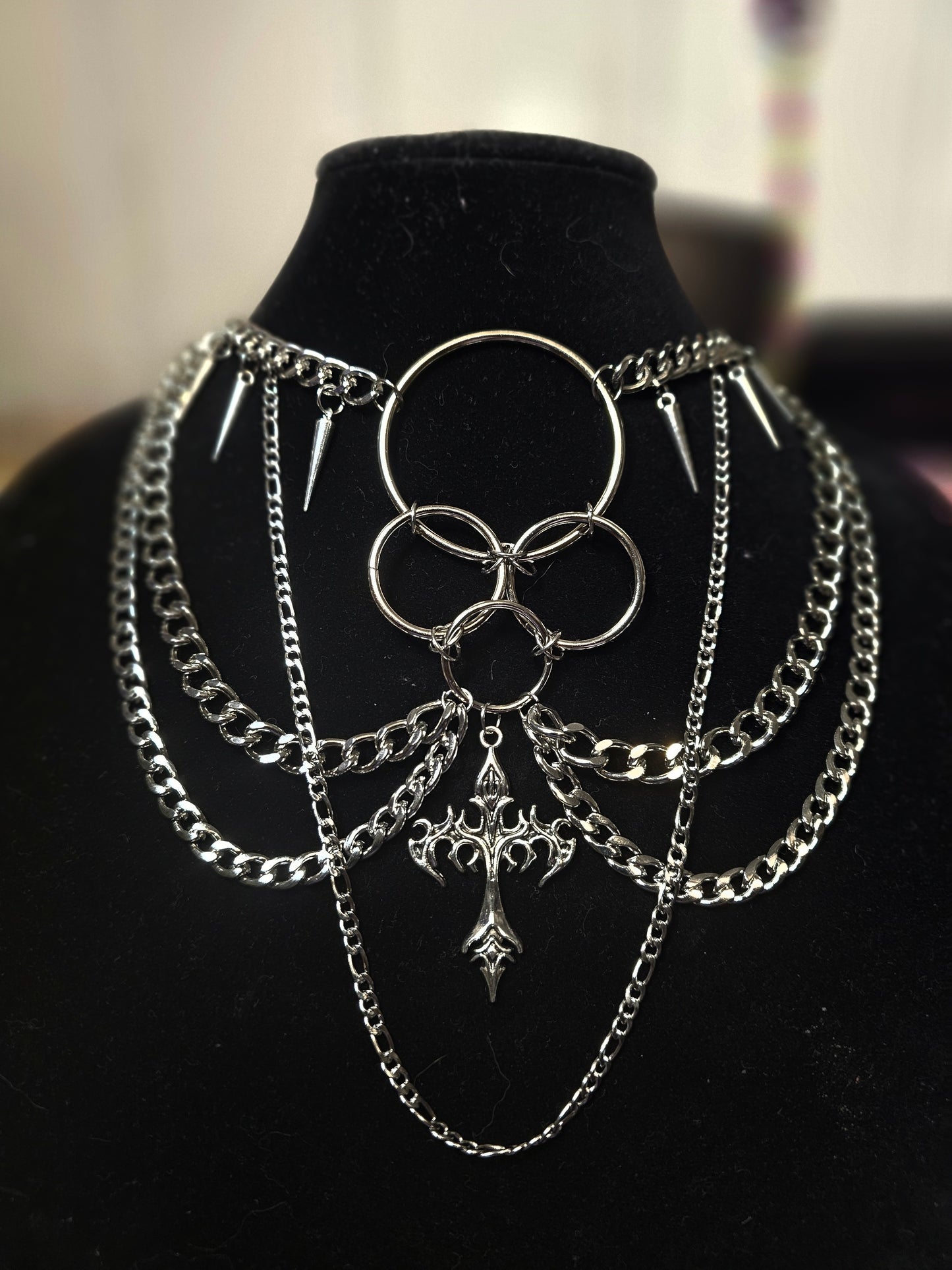 Layered Cross and Spike Choker